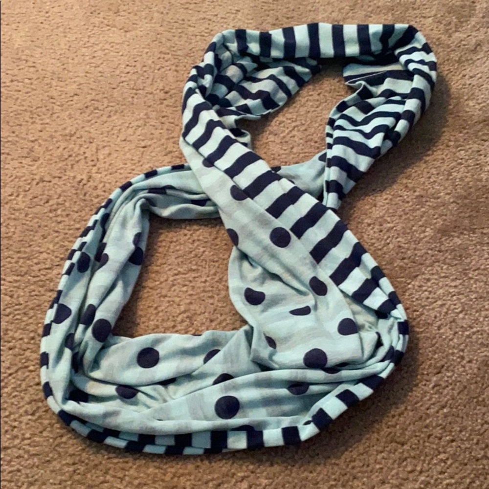 Infinity scarf